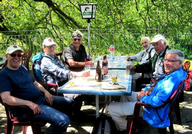 Maiwanderung auf der Klettgauer „Weinkarte“